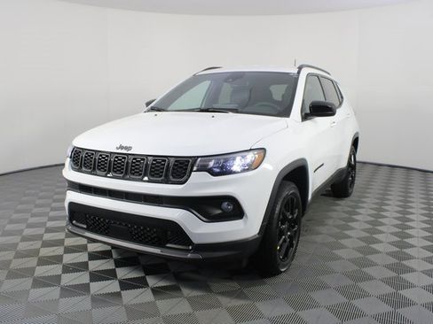New 2026 Jeep Compass Latitude image 20