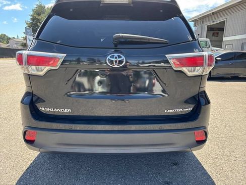 Used 2015 Toyota Highlander Limited w/ Driver Technology Package AWD/4WD image 27