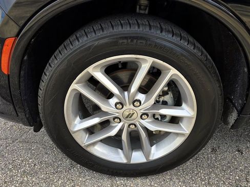 Used 2023 Dodge Durango GT image 11