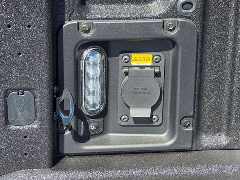 New 2025 Ford Maverick Lobo image 33