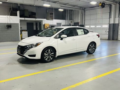 New 2025 Nissan Versa SV w/ Trunk Package image 12