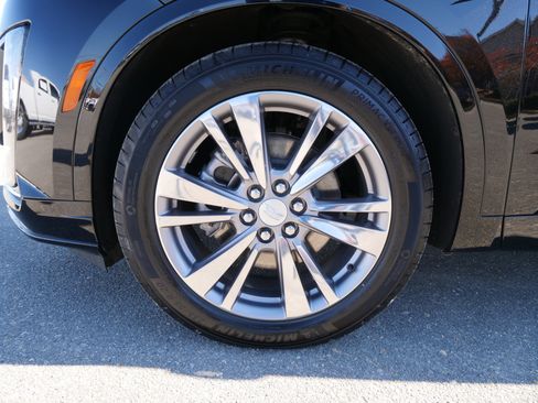 Used 2025 Cadillac XT6 Premium Luxury image 11