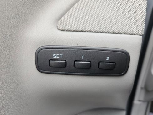 Used 2006 Hyundai Azera Limited image 20