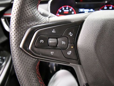 Used 2023 Chevrolet TrailBlazer RS w/ Convenience Package AWD/4WD image 19