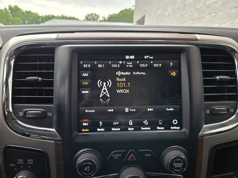 Used 2018 RAM 2500 Laramie AWD/4WD image 25