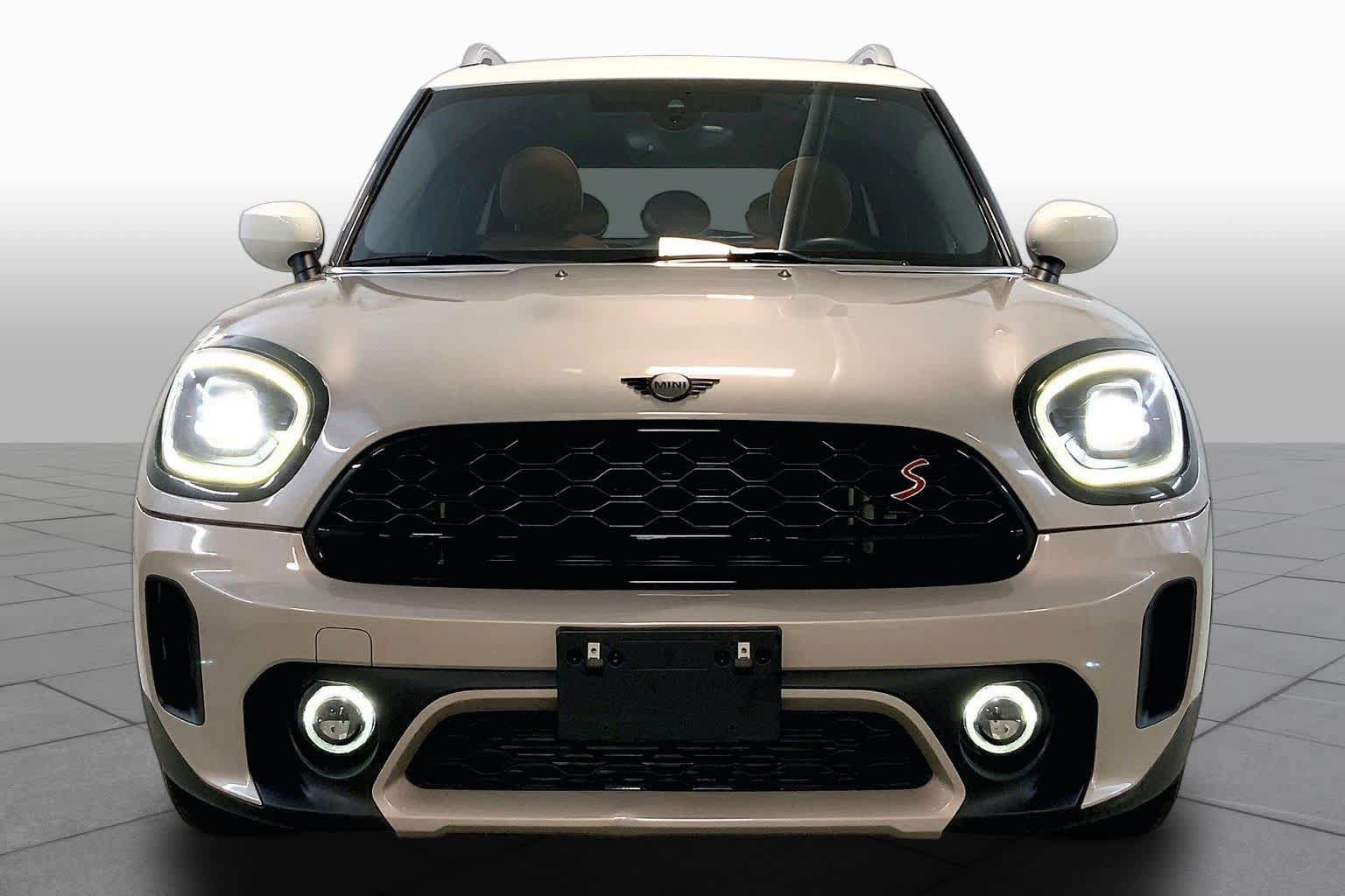 Used 2024 MINI Cooper Countryman S w/ Signature Upholstery Package AWD/4WD image 3