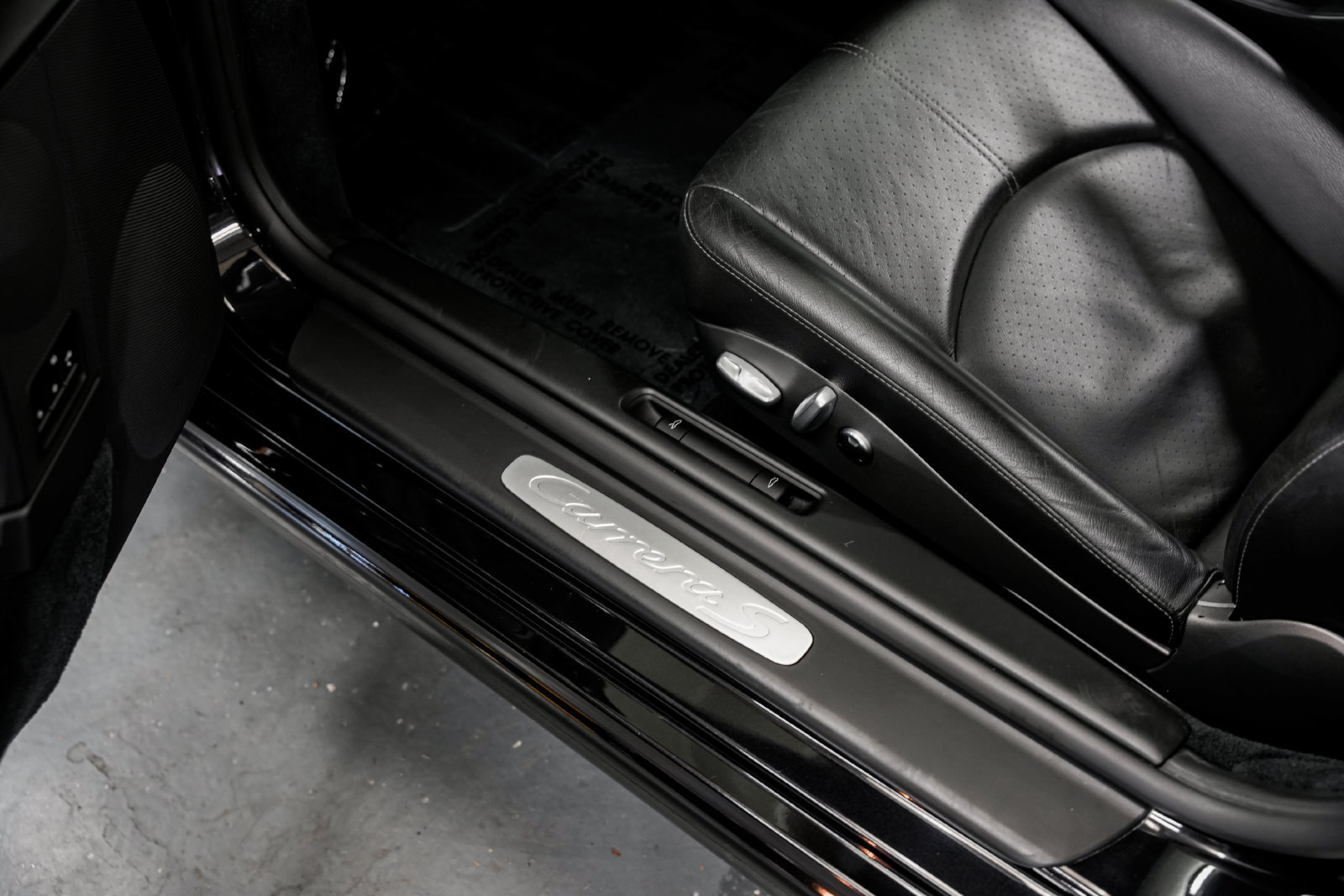 Used 2011 Porsche 911 Carrera S RWD image 21