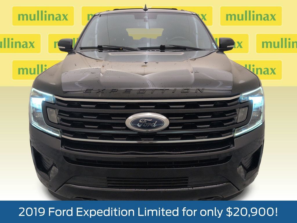 Used 2019 Ford Expedition Limited w/ Equipment Group 303A AWD/4WD image 14