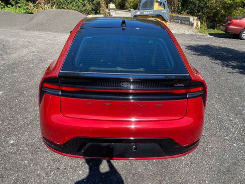 Used 2023 Toyota Prius Limited image 6