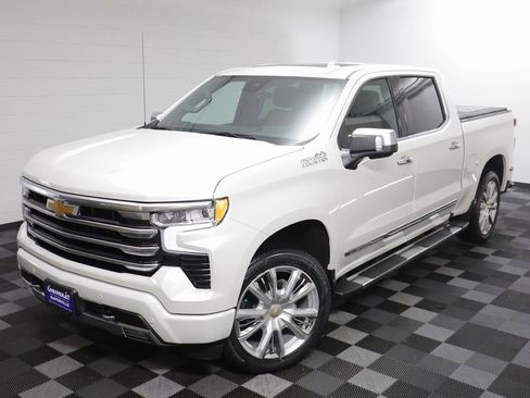 Certified 2024 Chevrolet Silverado 1500 High Country w/ High Country Premium Package image 2