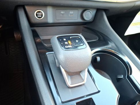 Used 2023 Nissan Rogue SV image 14