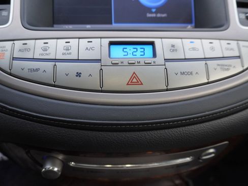 Used 2009 Hyundai Genesis 3.8 w/ Technology Pkg 4 image 21