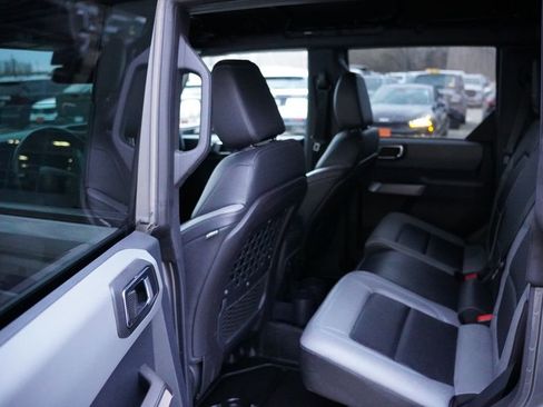 Used 2022 Ford Bronco Black Diamond AWD/4WD image 17