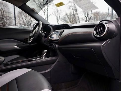 Used 2024 Nissan Kicks SR w/ SR Premium Package image 35