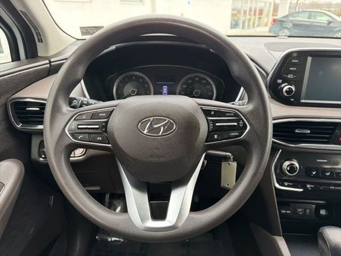 Used 2019 Hyundai Santa Fe SE image 10
