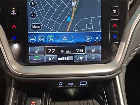 Used 2023 Subaru Outback Premium image 19