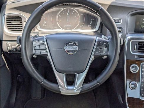 Used 2015 Volvo S60 T6 Platinum FWD image 12