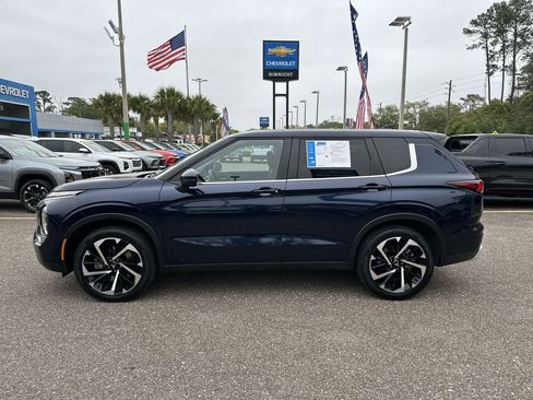 Used 2024 Mitsubishi Outlander SE image 13