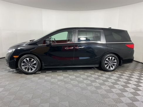 Used 2023 Honda Odyssey EX-L image 2