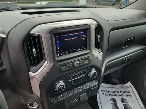 Used 2024 Chevrolet Silverado 1500 Custom Trail Boss image 26