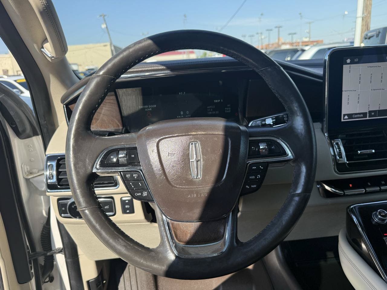 Used 2019 Lincoln Navigator L Reserve AWD/4WD image 19