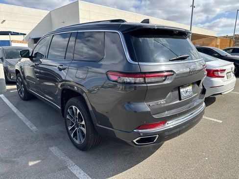 Used 2021 Jeep Grand Cherokee L Overland w/ Luxury Tech Group IV AWD/4WD image 3