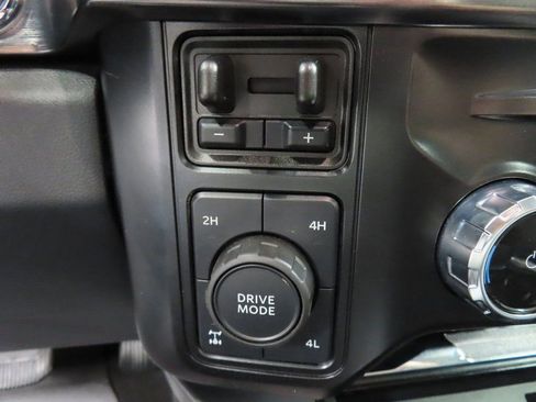 Used 2025 Ford F250 Lariat w/ Lariat Ultimate Package image 74