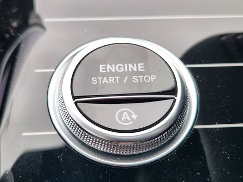 Used 2024 Mercedes-Benz S 580 4MATIC Sedan image 19