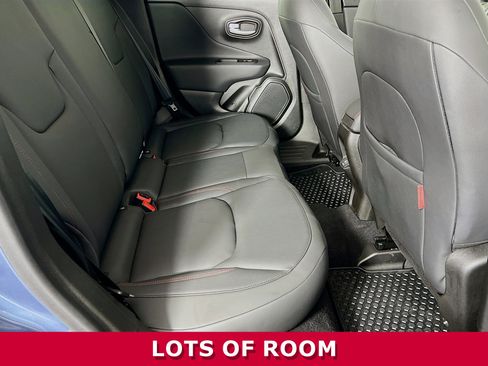 Used 2023 Jeep Renegade Trailhawk w/ Trailhawk Elite Group image 23