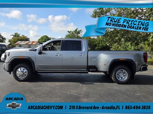 Used 2026 GMC Sierra 3500 Denali Ultimate AWD/4WD image 2