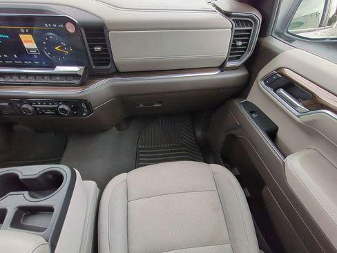 Used 2025 Chevrolet Silverado 1500 LT image 22