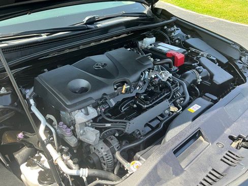 Used 2022 Toyota Camry LE FWD image 10