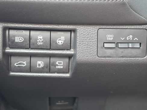 Used 2021 Toyota Avalon Limited w/ Advanced Safety Package FWD image 13
