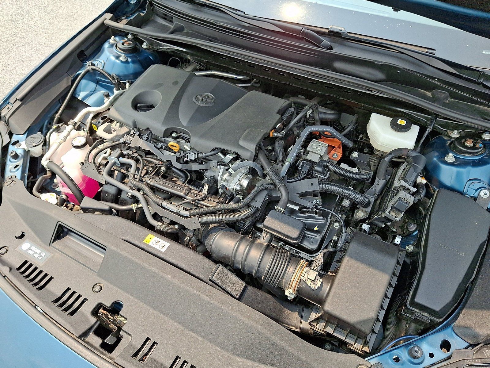 Used 2025 Toyota Camry SE FWD image 27