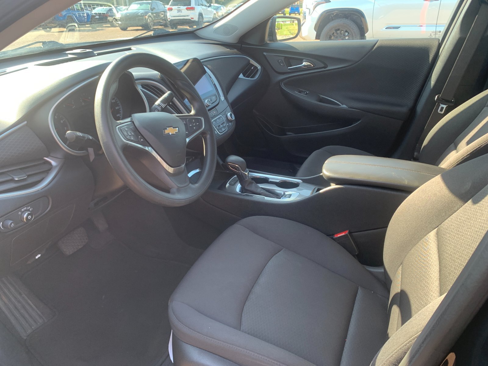 Used 2024 Chevrolet Malibu LT FWD image 12