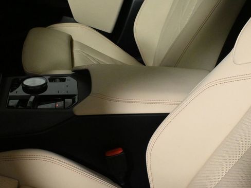 Used 2026 BMW X3 xDrive30 w/ Premium Package image 25