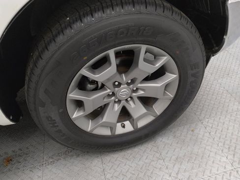 Used 2019 Nissan Frontier SL RWD image 31