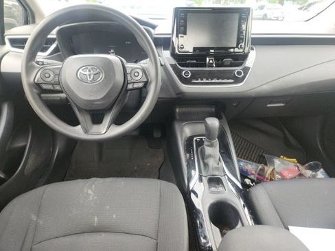 Used 2022 Toyota Corolla LE FWD image 13