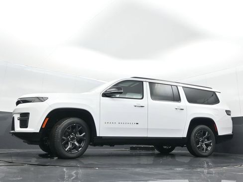 New 2026 Jeep Grand Wagoneer L Limited image 31