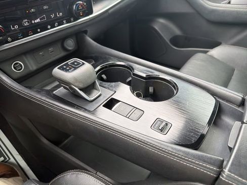 Used 2021 Nissan Rogue SL FWD image 24