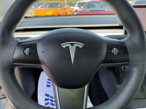 Used 2023 Tesla Model 3 Standard Range RWD image 33