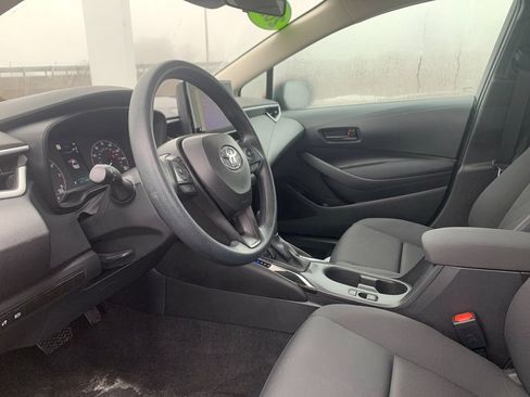 Used 2025 Toyota Corolla LE image 11
