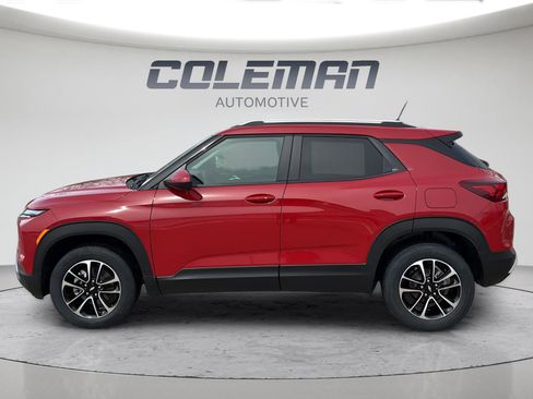 New 2026 Chevrolet TrailBlazer LT w/ Driver Confidence Package AWD/4WD image 2