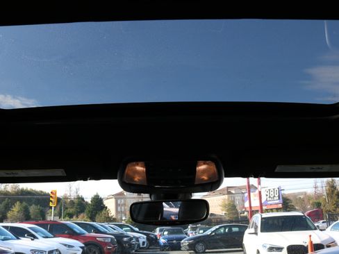 Used 2019 Jeep Grand Cherokee Limited image 30