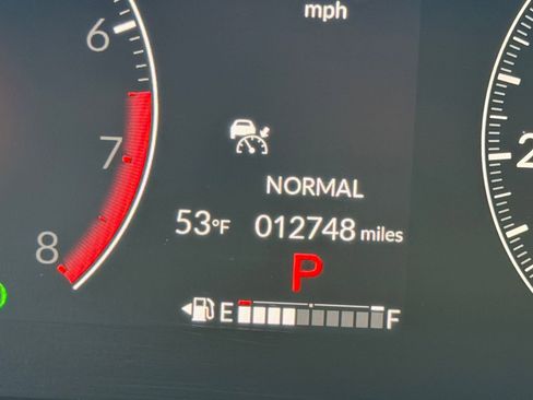 Used 2025 Honda Pilot TrailSport image 24