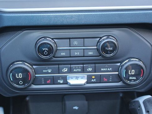 Used 2023 Ford Bronco Outer Banks AWD/4WD image 37