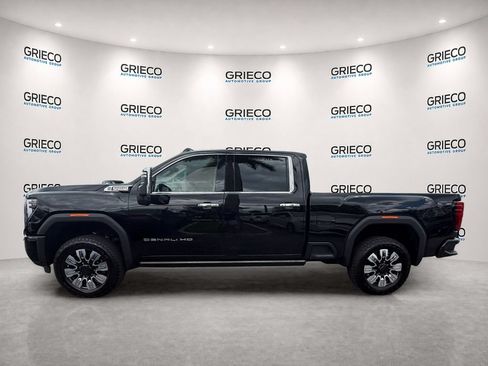 Used 2024 GMC Sierra 2500 Denali w/ Denali Reserve Package AWD/4WD image 4