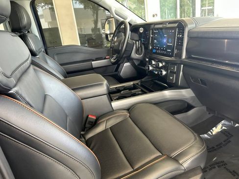 Used 2026 Ford F350 Lariat w/ Lariat Ultimate Package AWD/4WD image 32