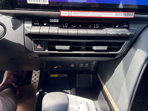 Used 2026 Toyota Camry XSE FWD image 25