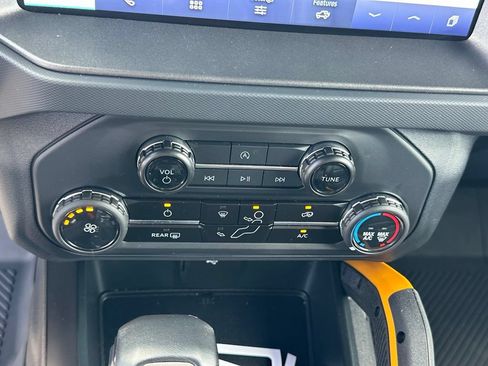 Used 2024 Ford Bronco Badlands AWD/4WD image 28